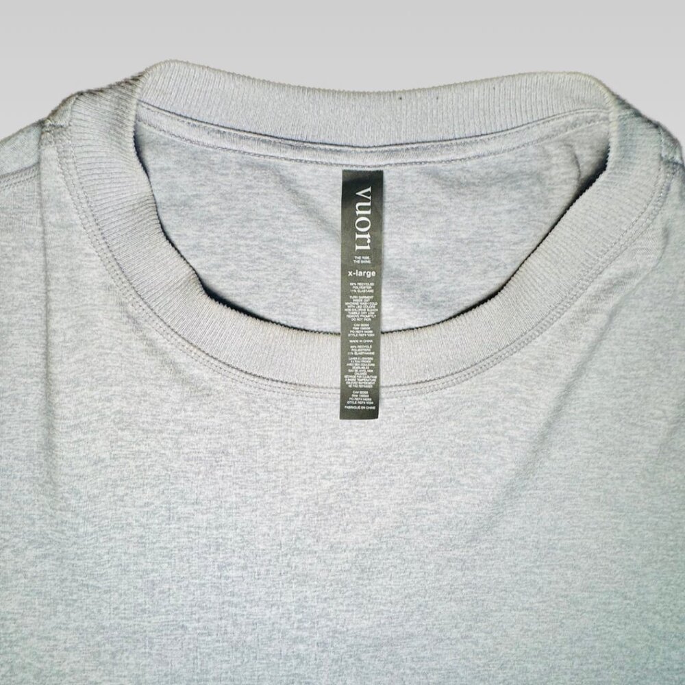 vuori Men's Ponto Performance Crew in Platinum Heather - XL - Picture 9 of 16